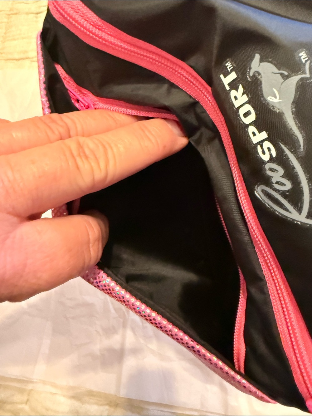 Roosport Runners Travel Beltless Fanny Pack - Picture 4 of 8